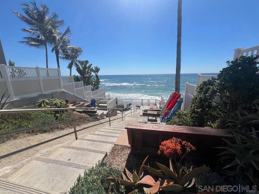 Photo of 5140 Los Robles Drive