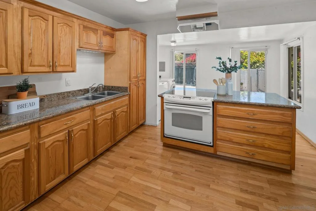 Photo of 2463 Hardy