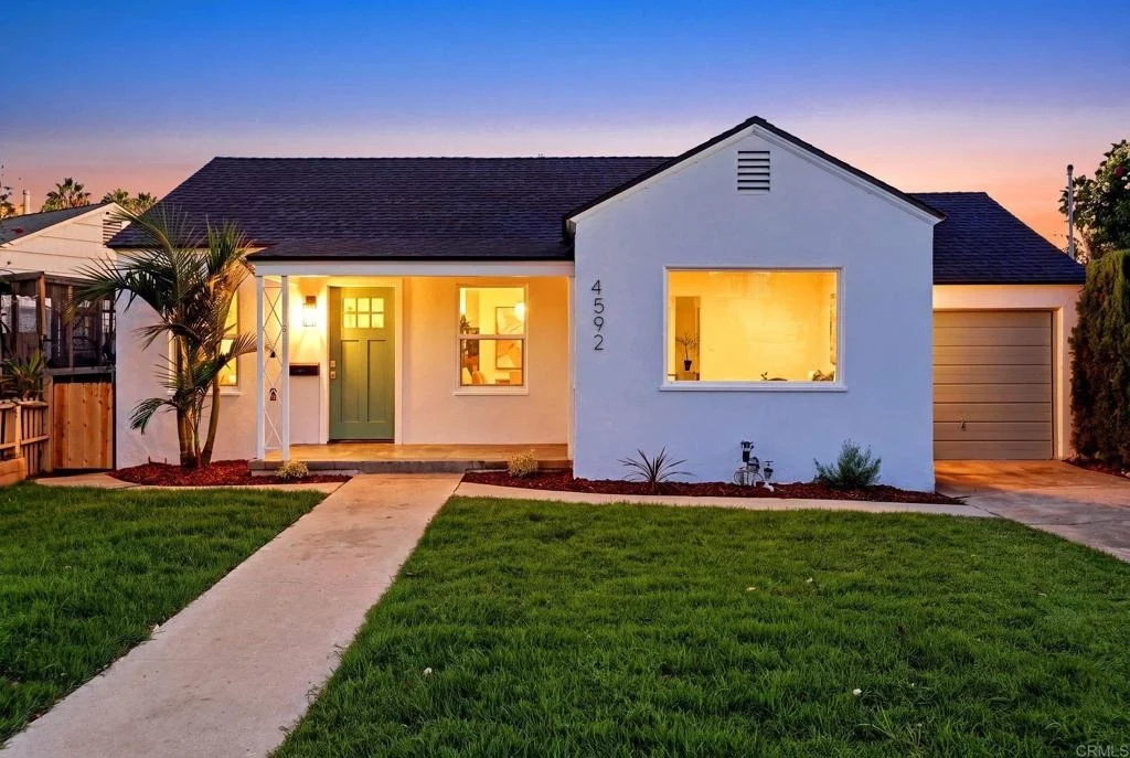 Photo of 4592 CONTOUR BLVD