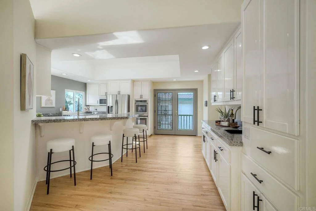 Photo of 2039 E Mission Road