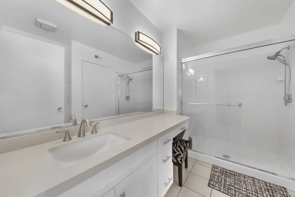 Photo of 54446 Oaktree