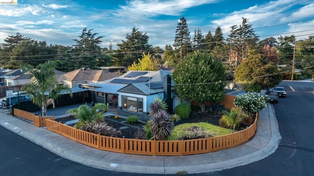 Photo of 4475 Wesley