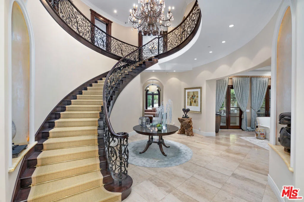 Photo of 620 WALDEN Drive