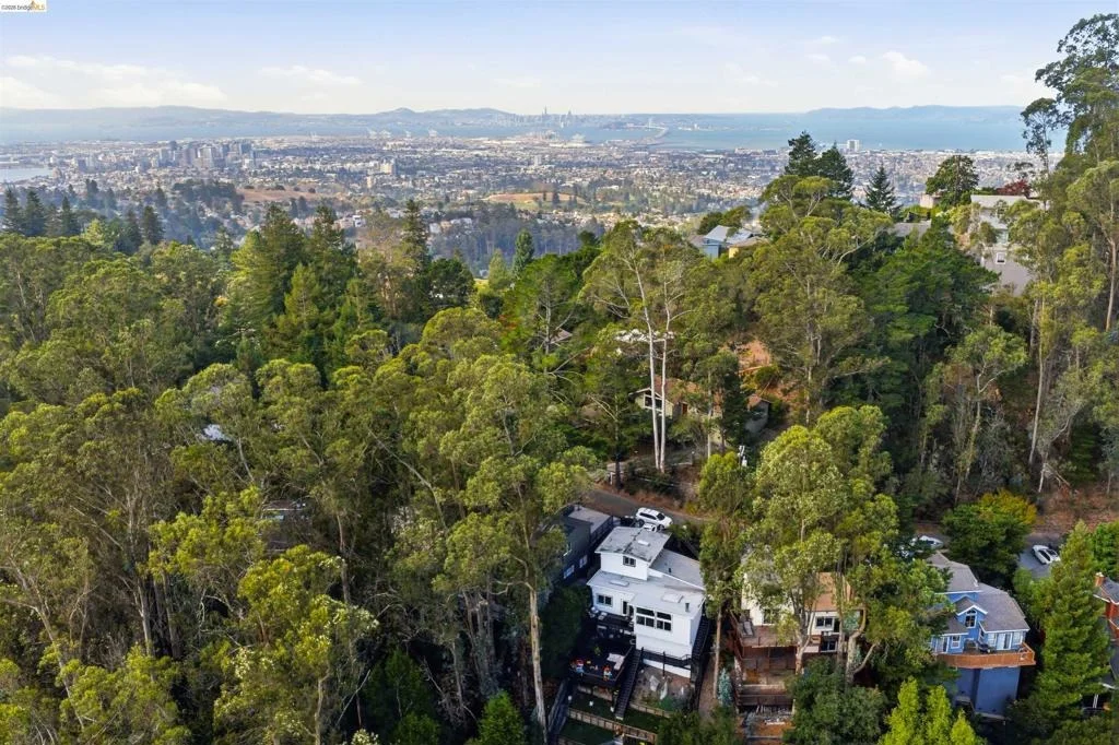 Photo of 7099 Pinehaven Road