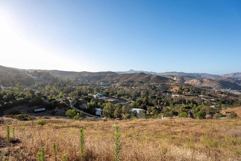 Photo of 11687 VALLE VISTA RD