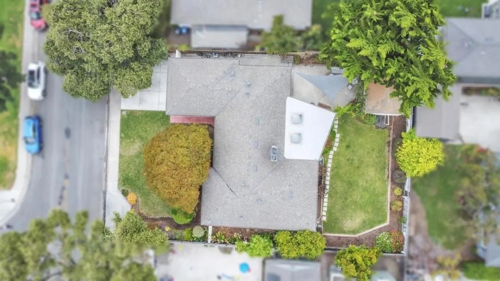 Photo of 906 Bautista Drive