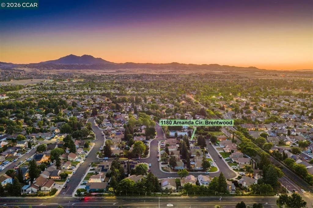 Photo of 1180 Amanda Cir