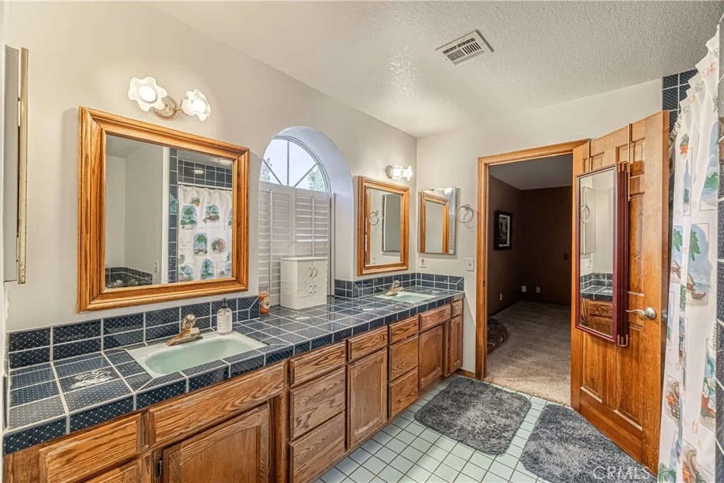 Photo of 43118 Roulette Lane