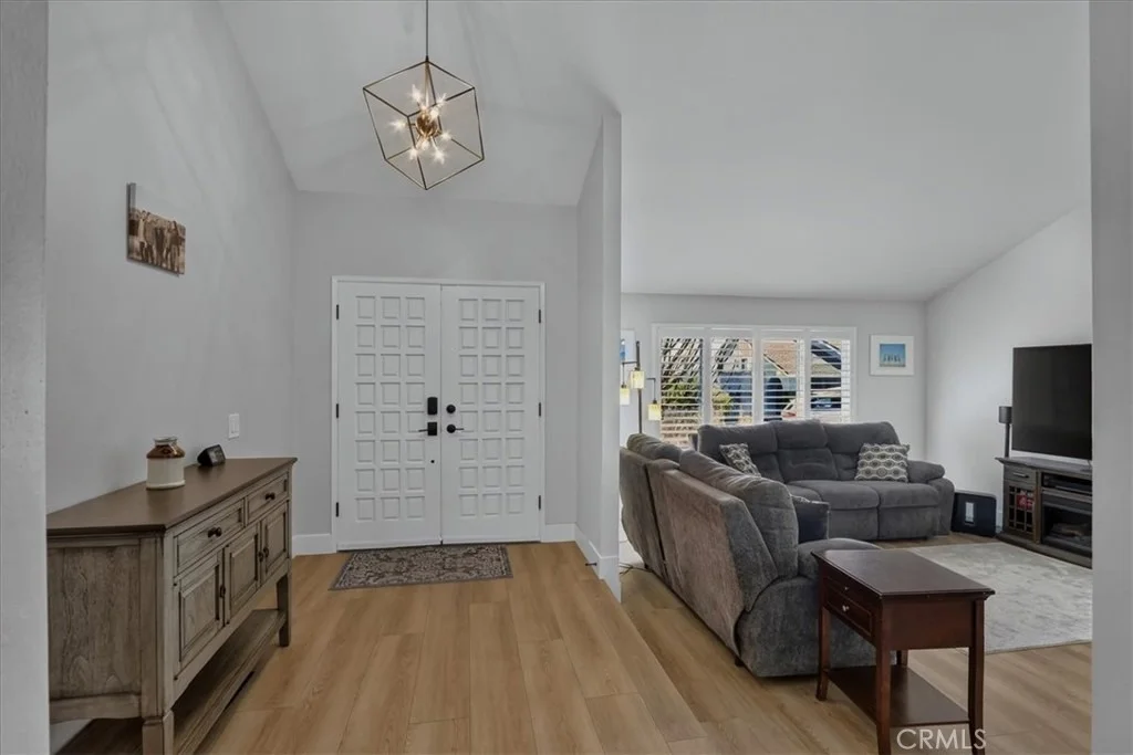 Photo of 2279 Shirley