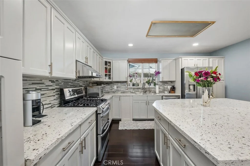 Photo of 3136 Frances Avenue