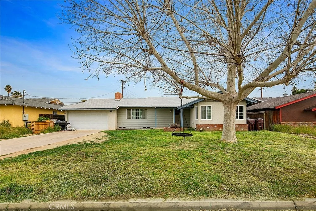 Photo of 40328 Clark Drive