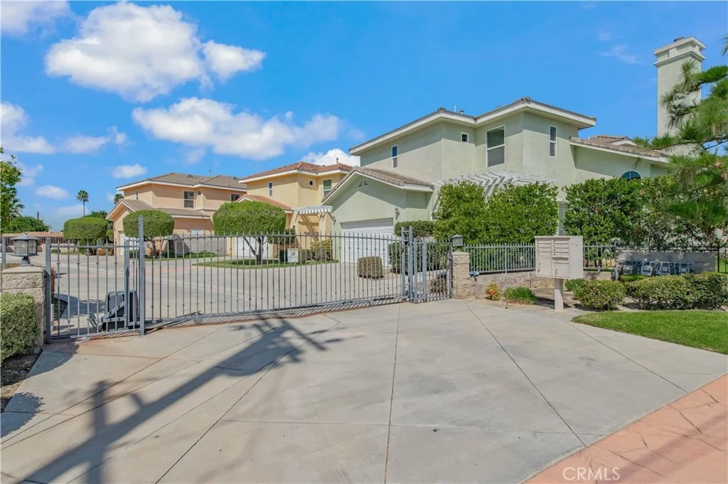 Photo of 2563 Mountain Ave