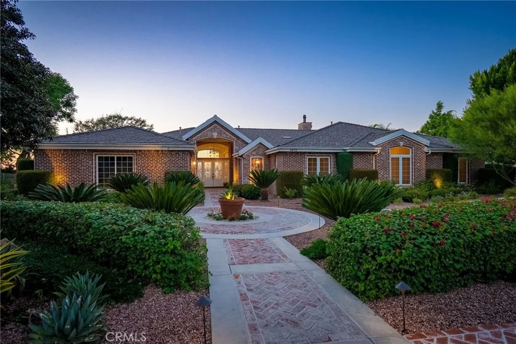 Photo of 6872 Chartwell