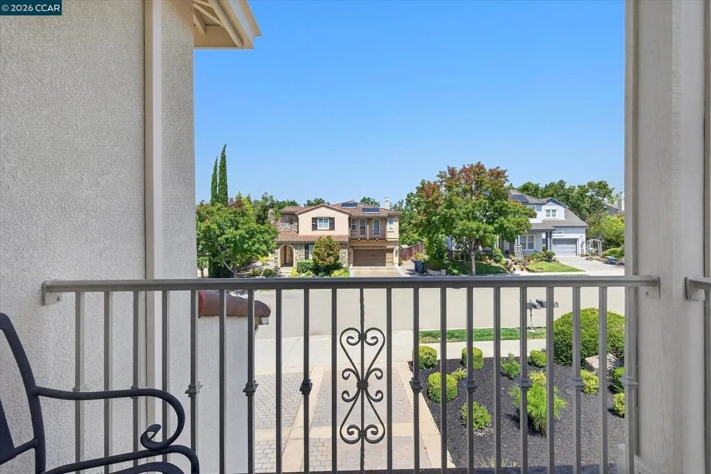 Photo of 3086 Hastings Way