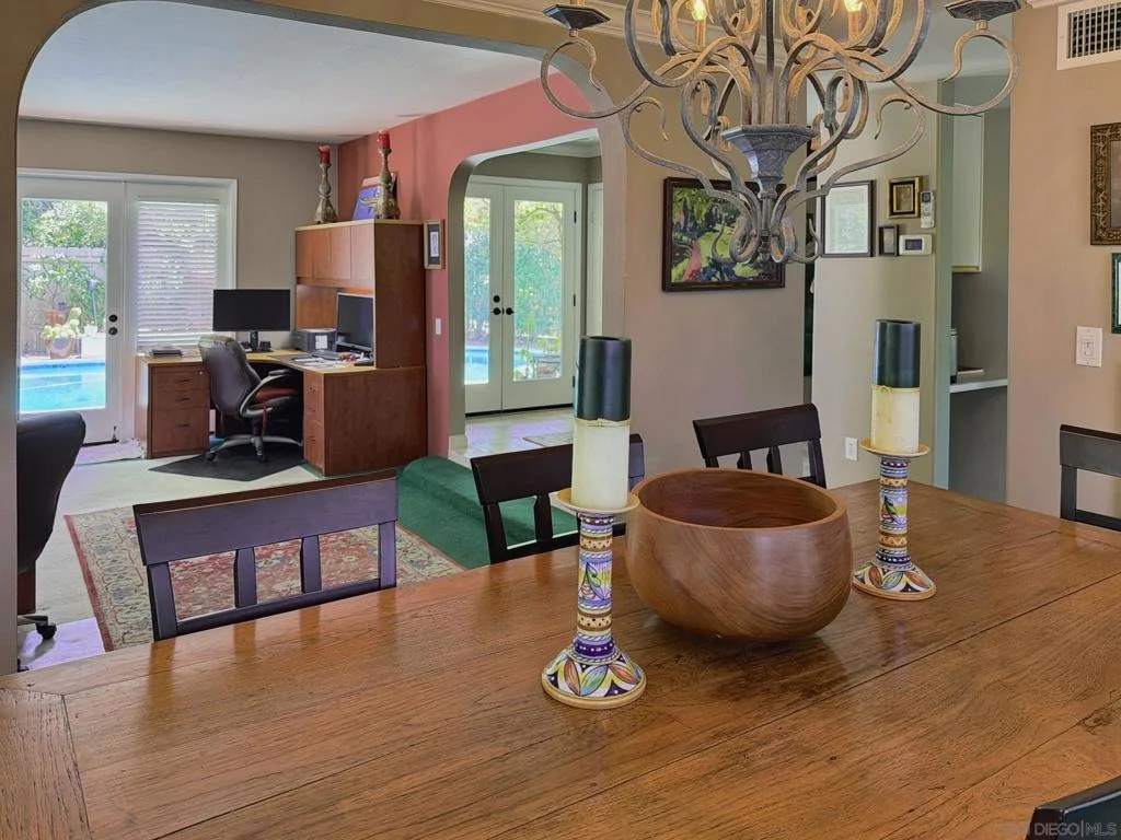 Photo of 1090 ELLEN LANE