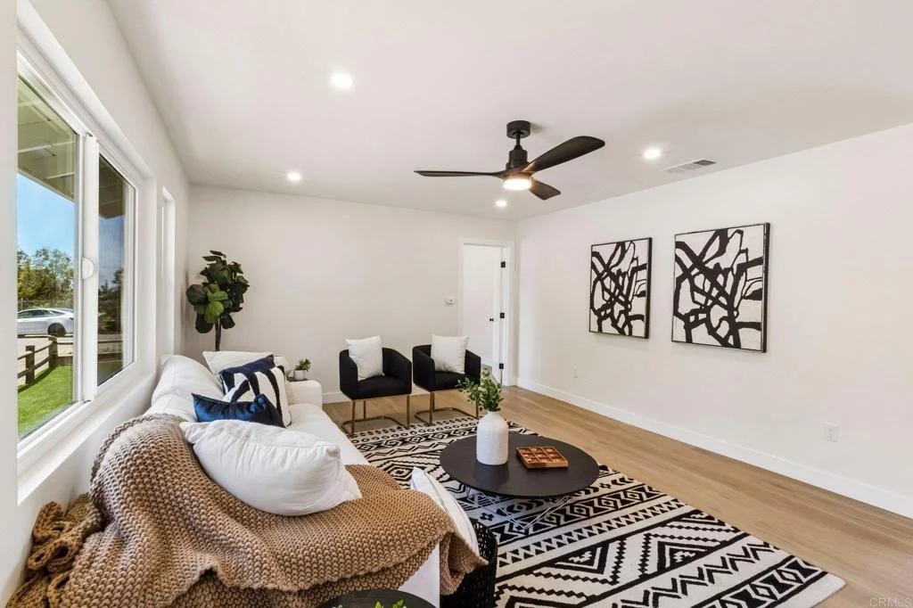 Photo of 221 Colina