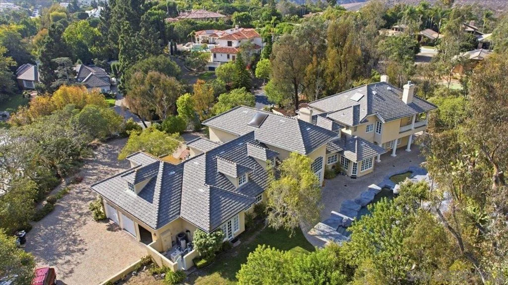 Photo of 6150 Avenida Alteras