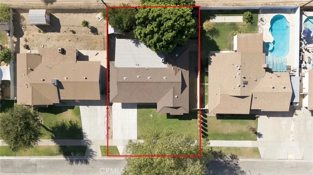 Photo of 8755 Delano