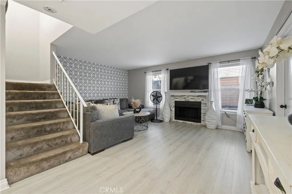 Photo of 213 Orleans Way