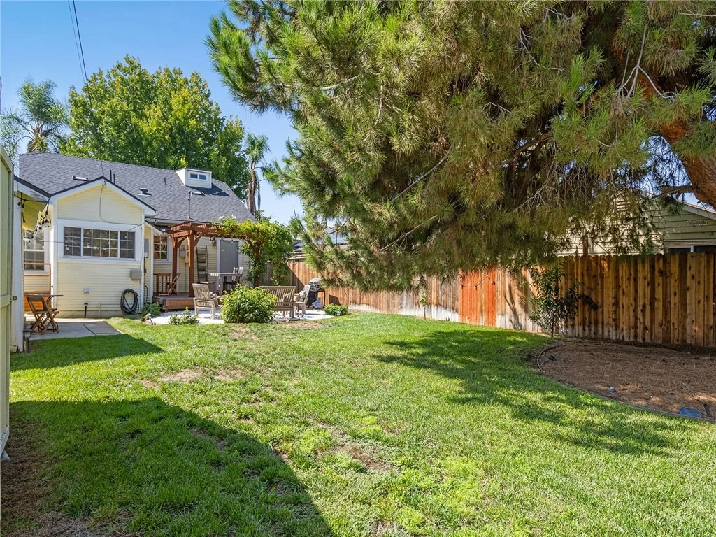 Photo of 740 Freeman