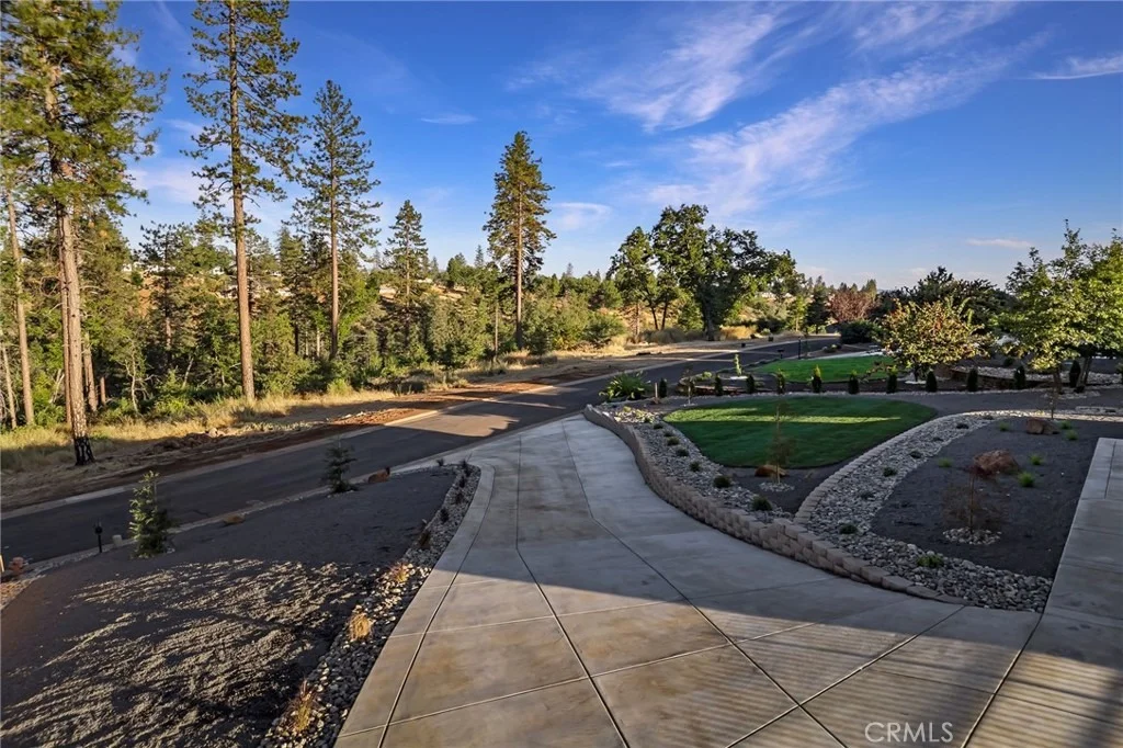 Photo of 5385 Breezewood Drive