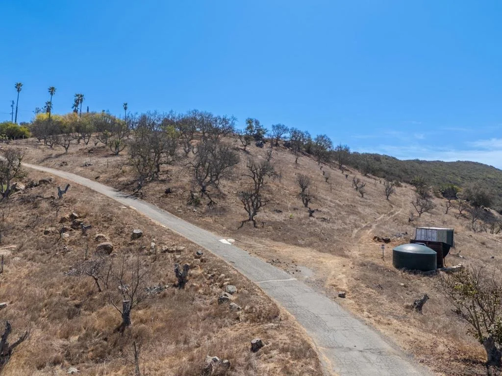 Photo of 2347 Lookout Mountain Rd