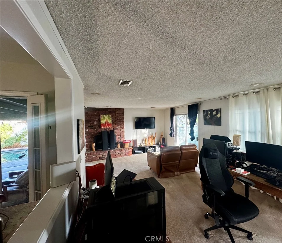 Photo of 446 N Park Lane