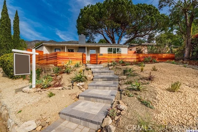 Photo of 3065 Orange Avenue