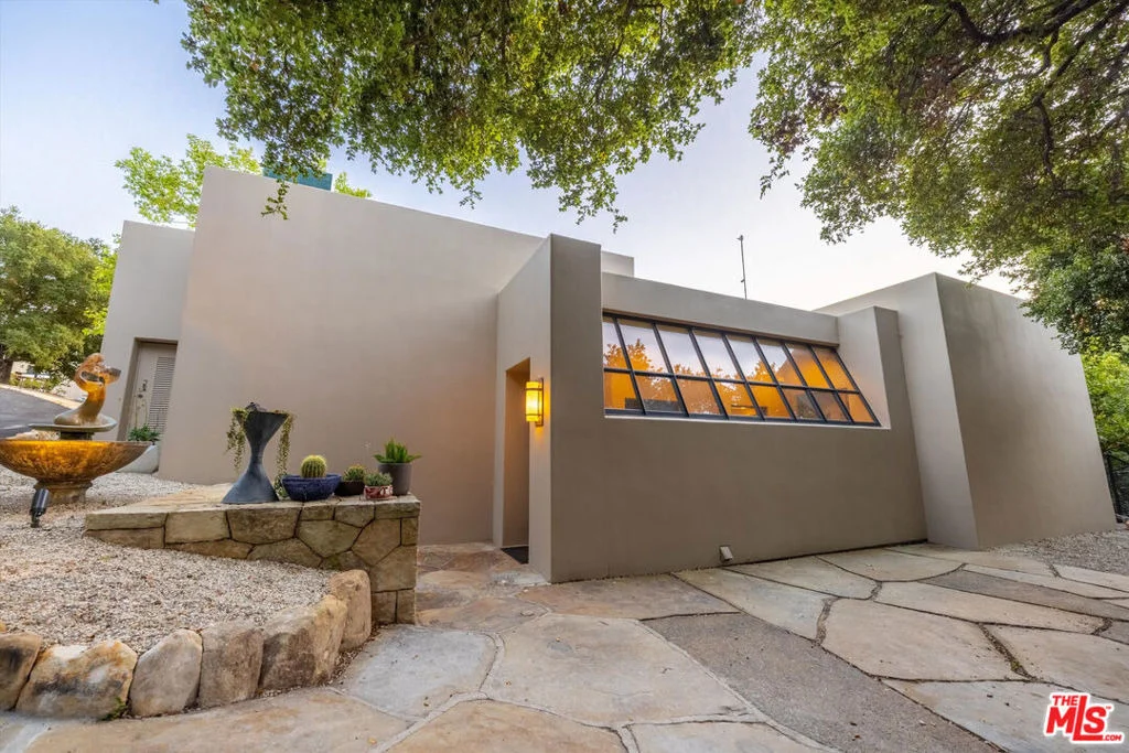 Photo of 892 Toro Canyon Road