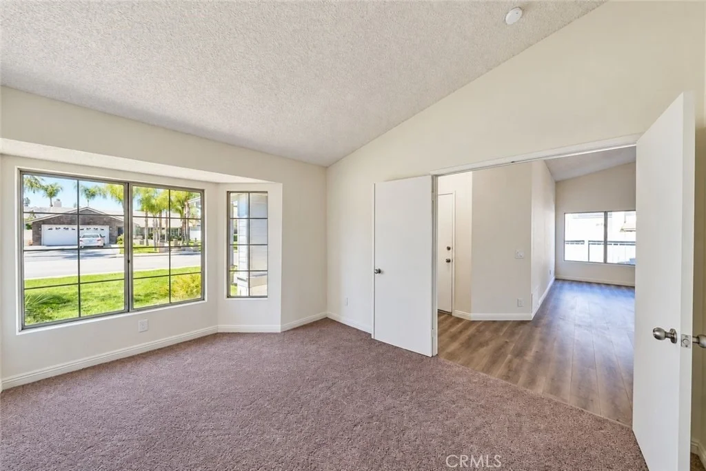 Photo of 1291 Comiskey Court