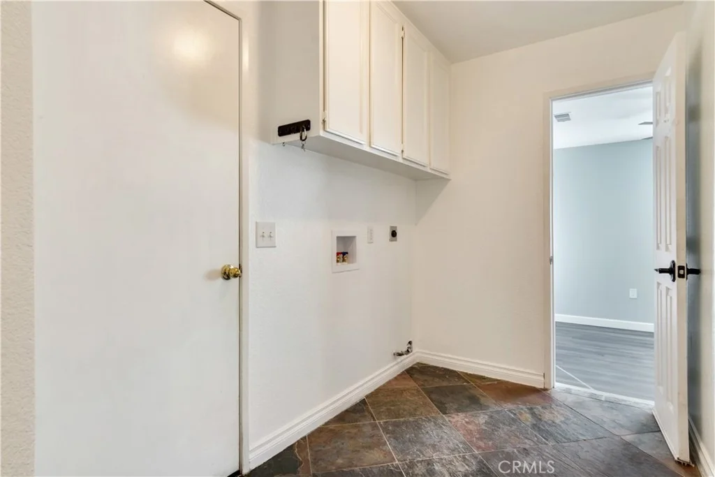 Photo of 28340 Pino