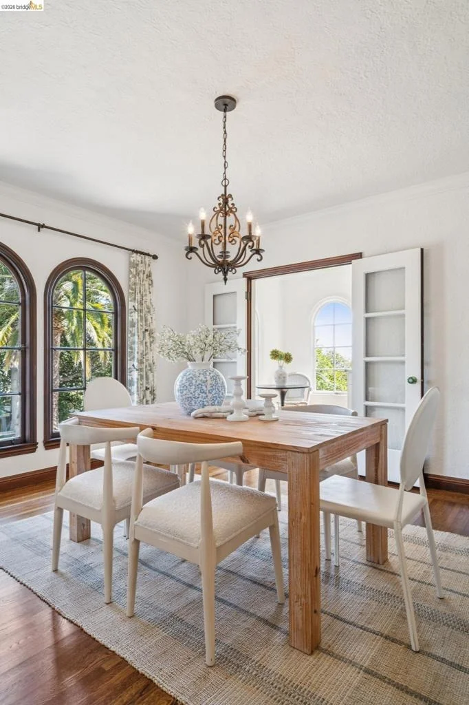 Photo of 6080 Ocean View Drive