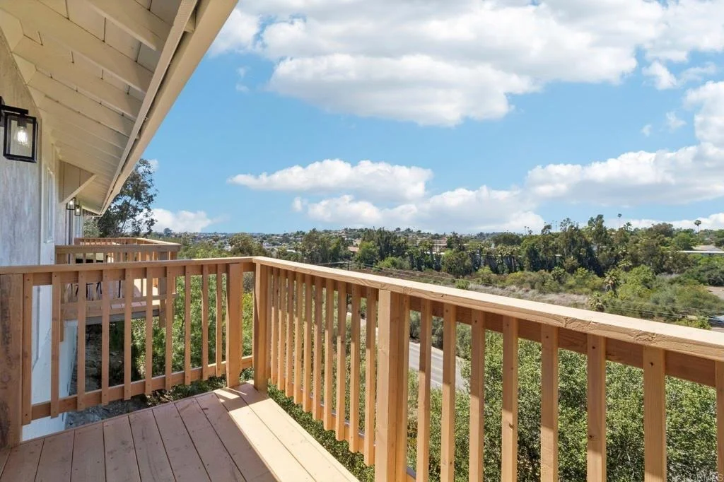 Photo of 221 Colina