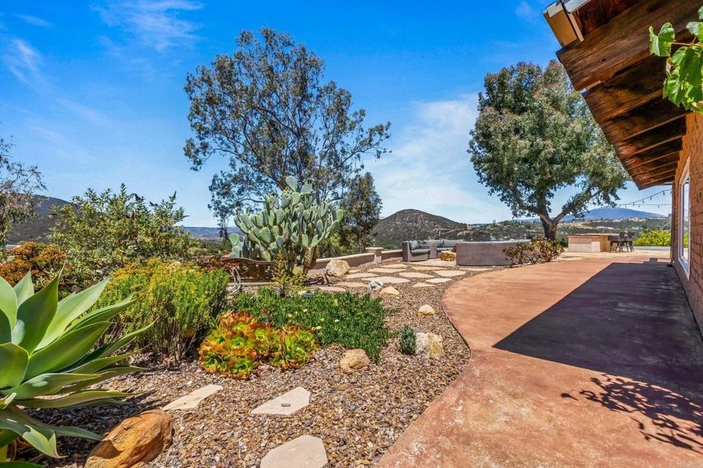 Photo of 17089 Lawson Valley Road