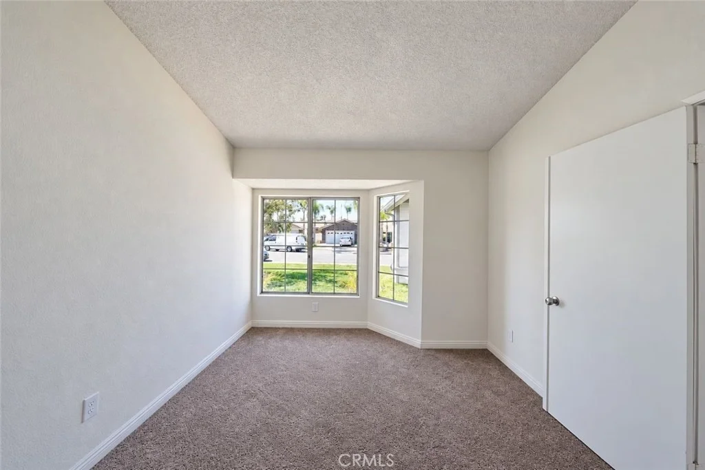 Photo of 1291 Comiskey Court