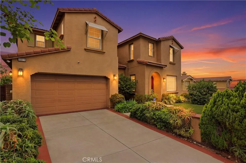 Photo of 15979 Skyridge