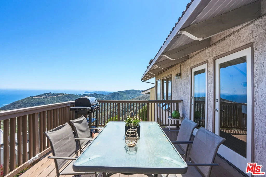 Photo of 2965 Seabreeze Drive