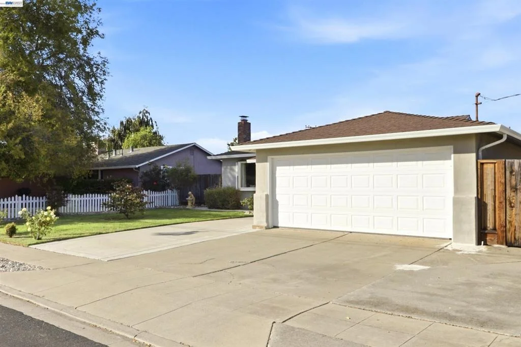 Photo of 36054 Rosewood Dr