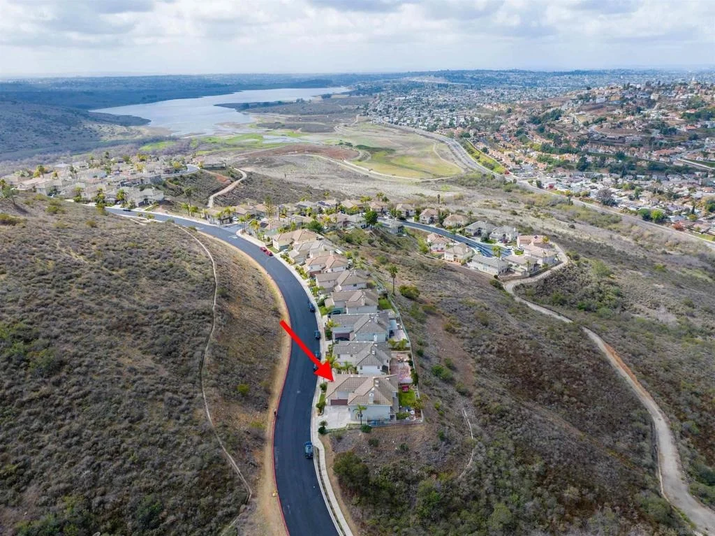 Photo of 10394 Valley Waters Dr