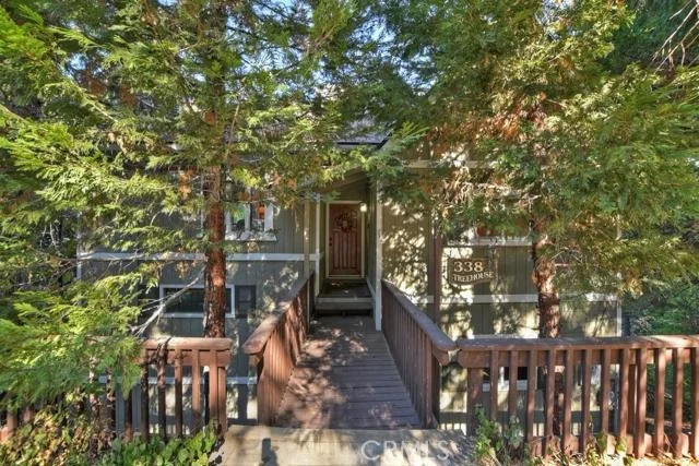 Photo of 338 Klamath Drive