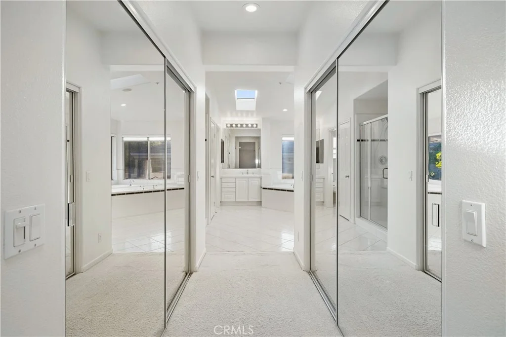 Photo of 2429 Abadejo