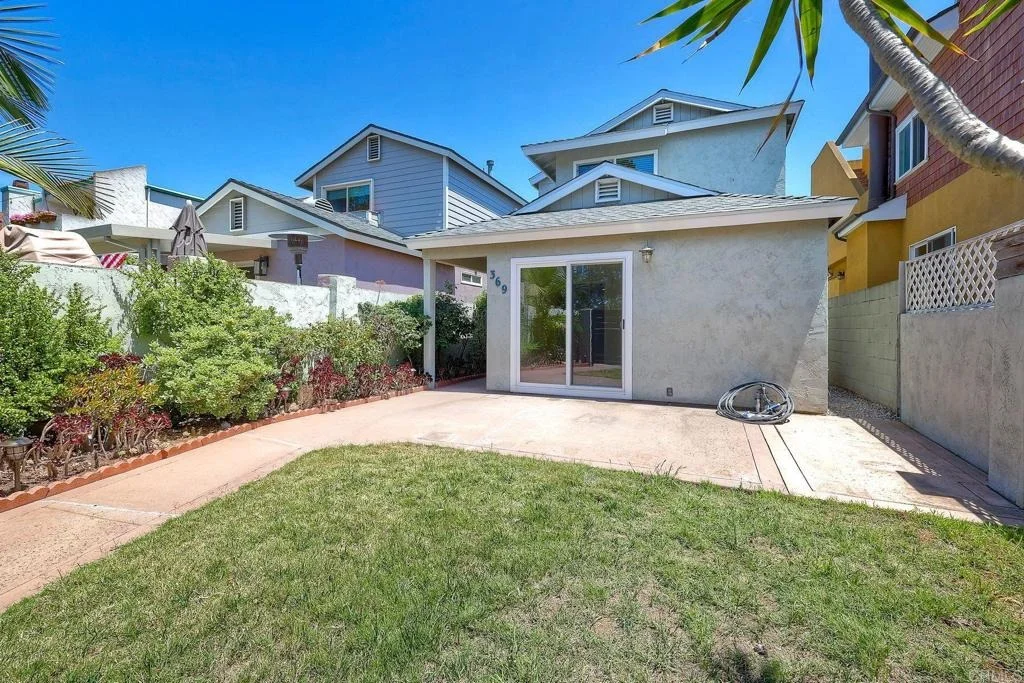 Photo of 369 Alameda Boulevard
