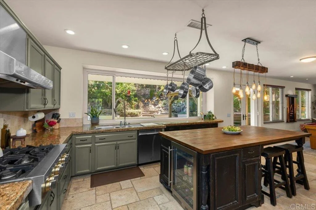 Photo of 3387 Avenida Nieve