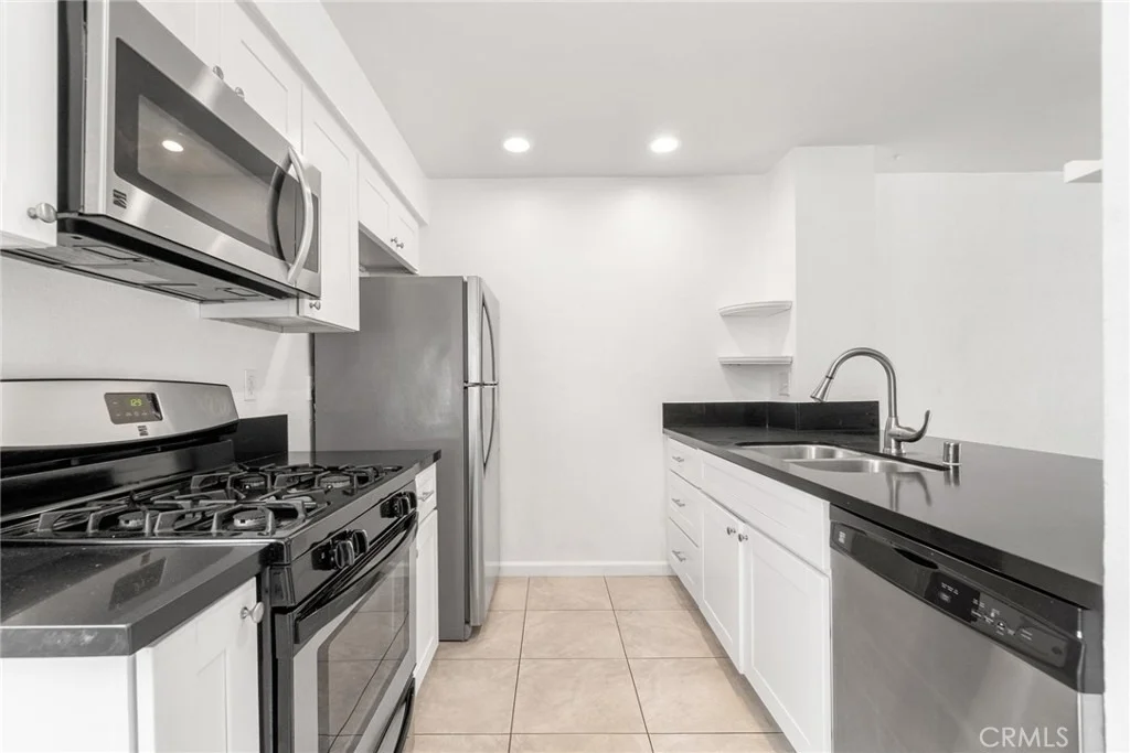 Photo of 14101 Bayside