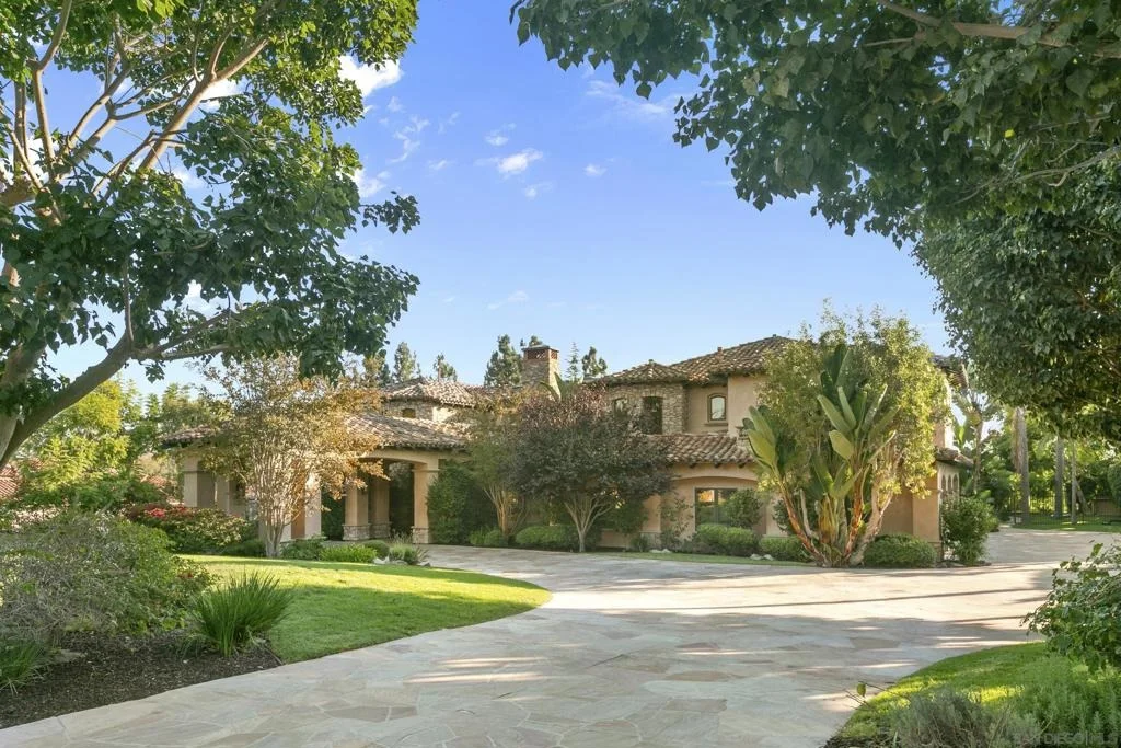 Photo of 6089 Avenida Alteras