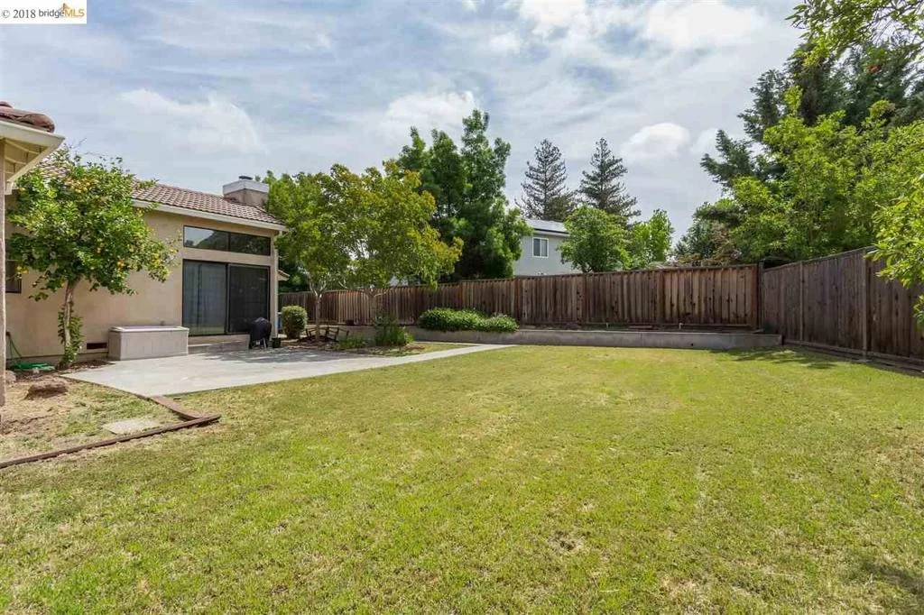 Photo of 284 Persimmon Dr