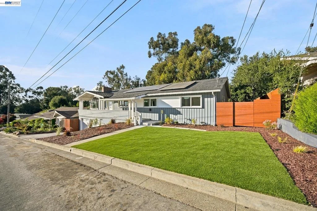 Photo of 2500 Lancaster Ct