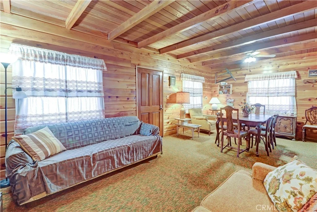 Photo of 1469 Ross