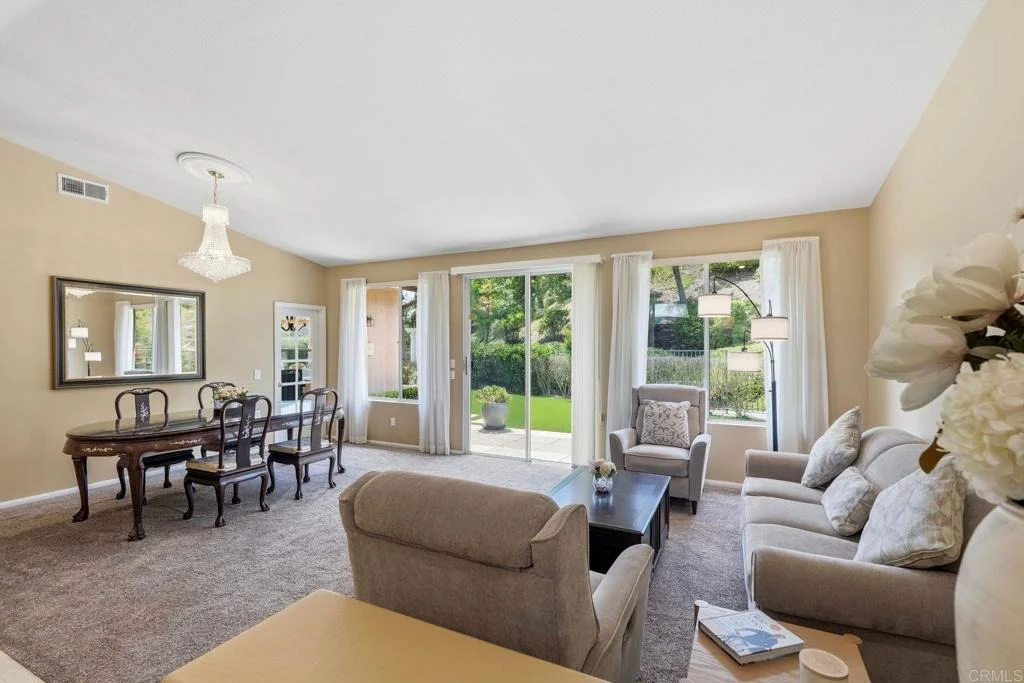 Photo of 3121 Via Valesco