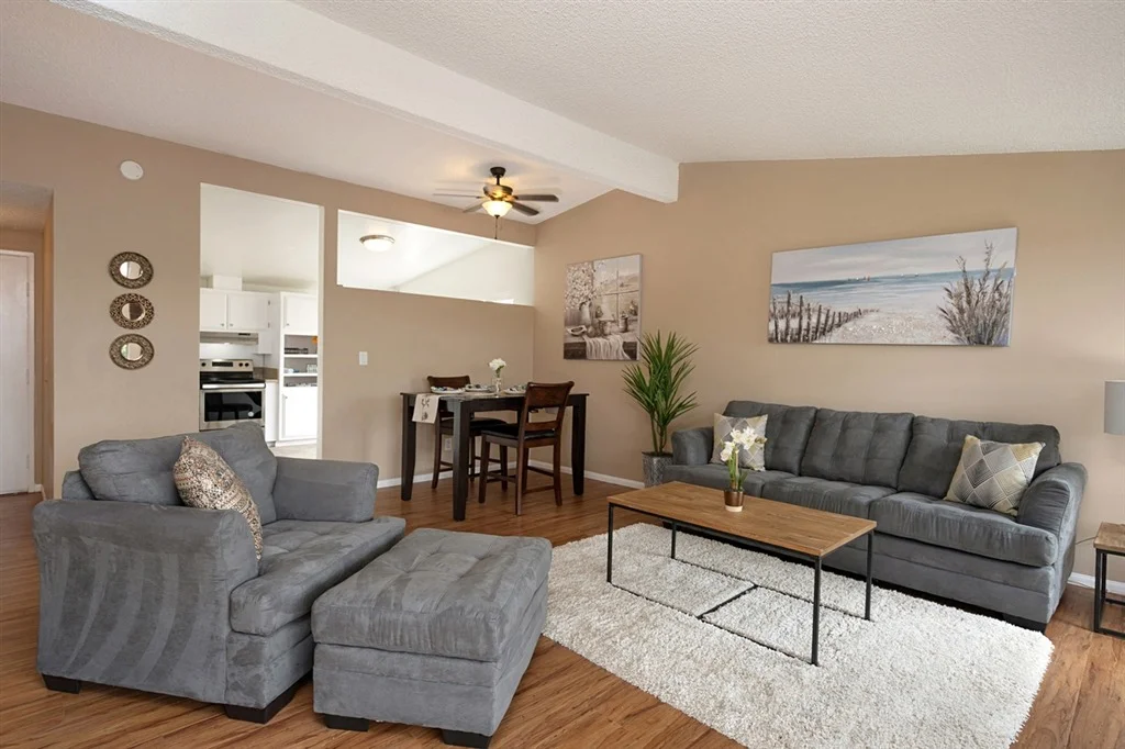 Photo of 2556 Melbourne Drive